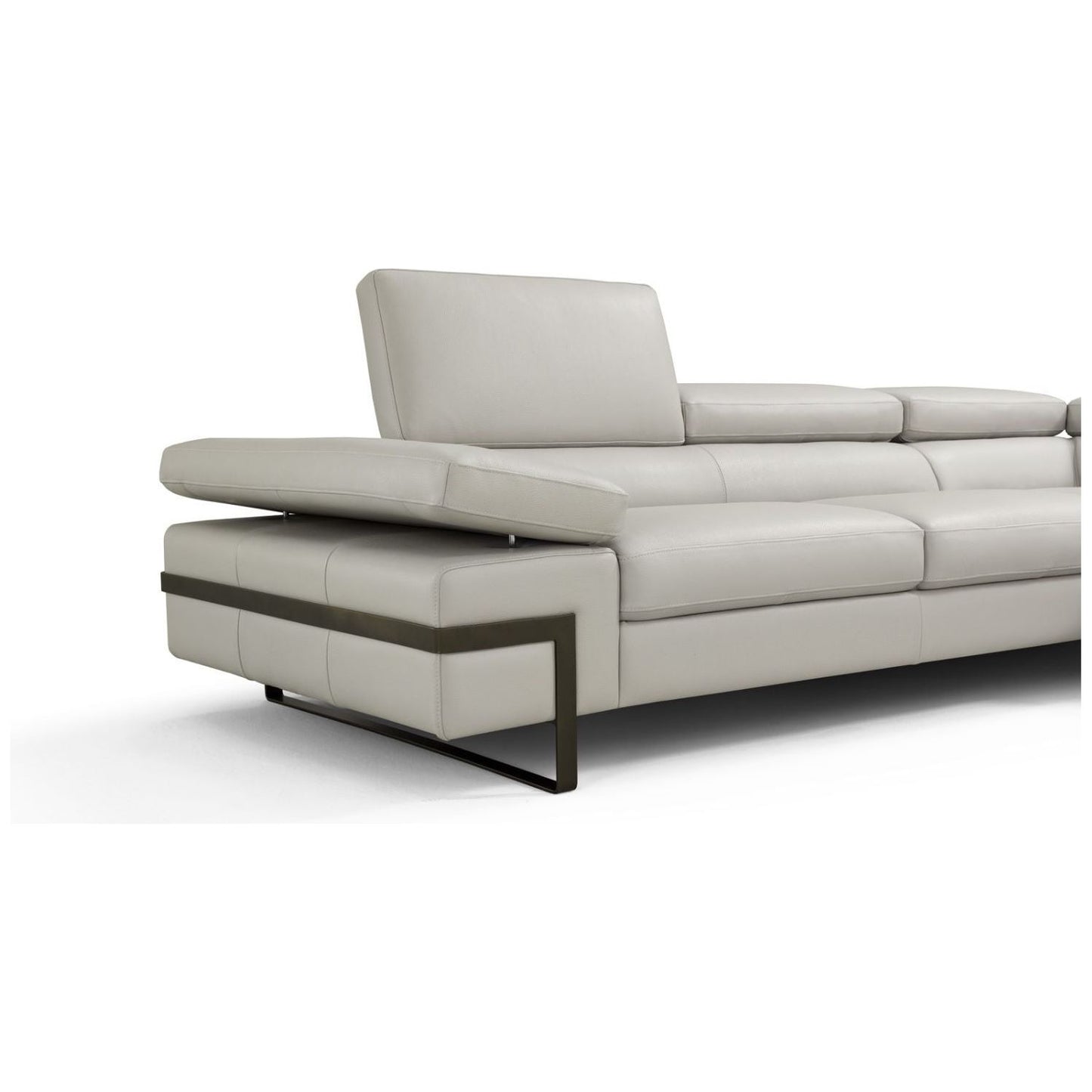 I867 Left Hand Facing Chaise in Light Grey jnmfurniture Sectionals 17774-LHFC